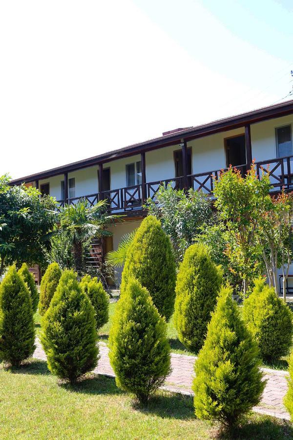 Guest House Alashara Pitsunda Exterior foto