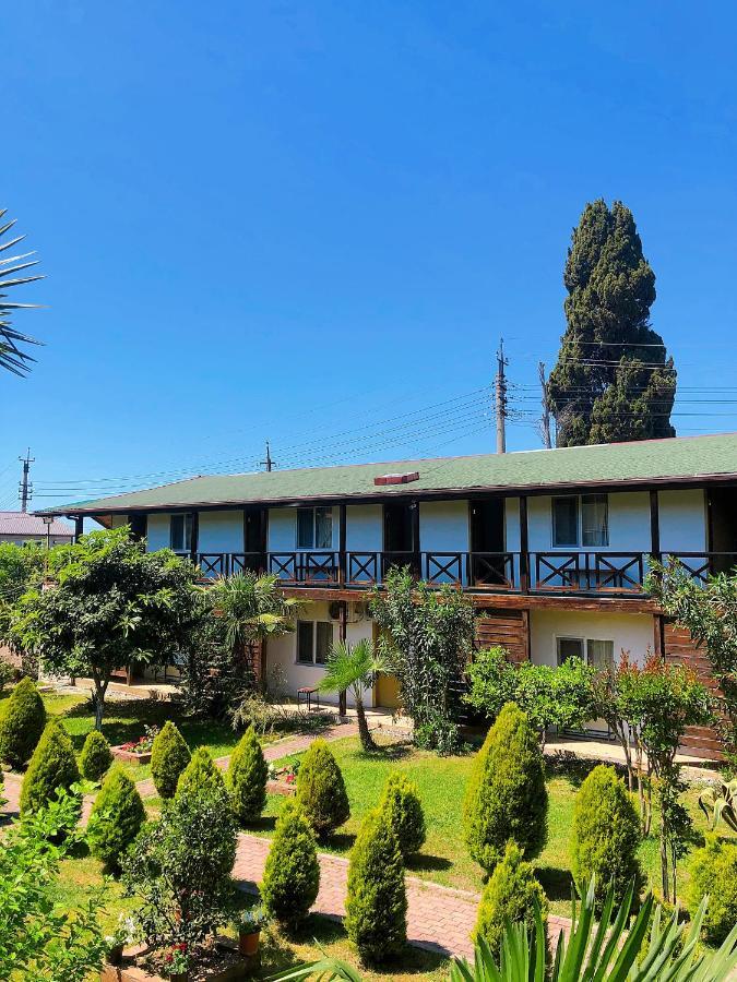 Guest House Alashara Pitsunda Exterior foto